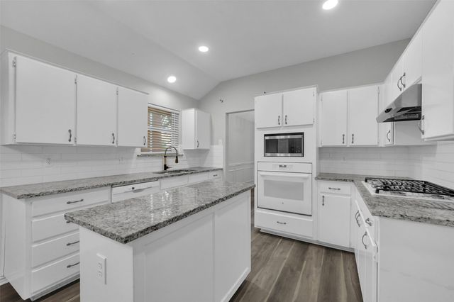 1021 Mark Twain Drive, Allen, TX 75002