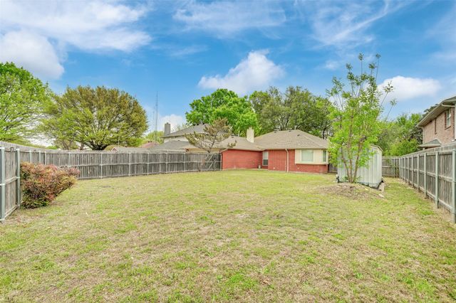 1021 Mark Twain Drive, Allen, TX 75002