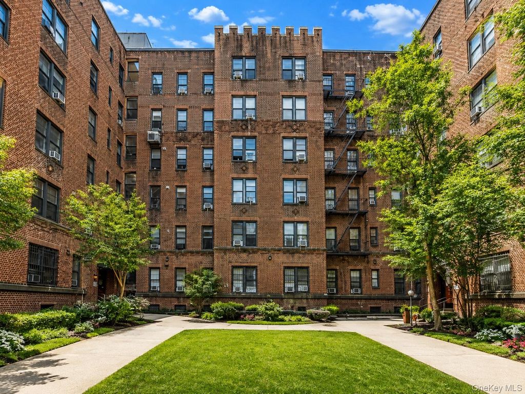 4220 Kissena Boulevard ES (5th Floor) Building 4, Flushing, NY 11355 — photo 3