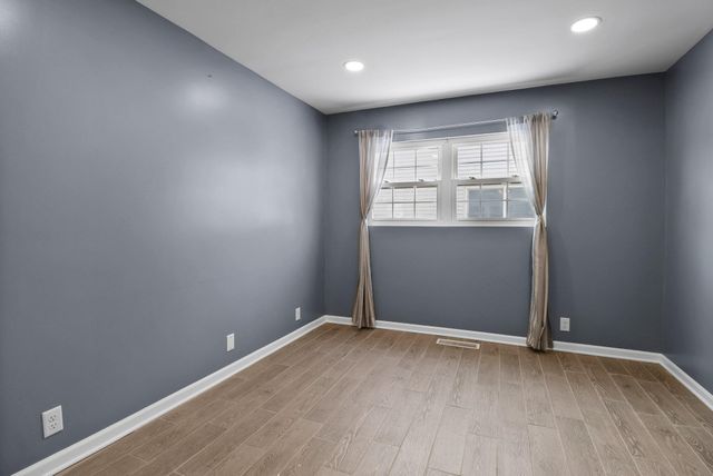 7040 Elaine Avenue, Portage, IN 46368