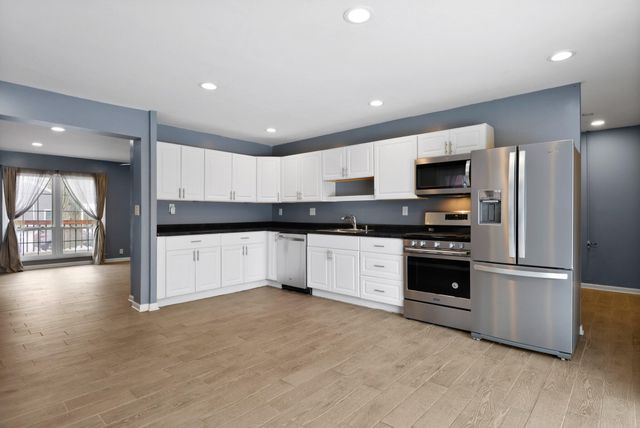 7040 Elaine Avenue, Portage, IN 46368