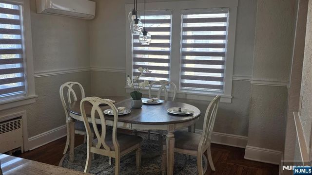 75 Chestnut Avenue, Rochelle Park, NJ 07662