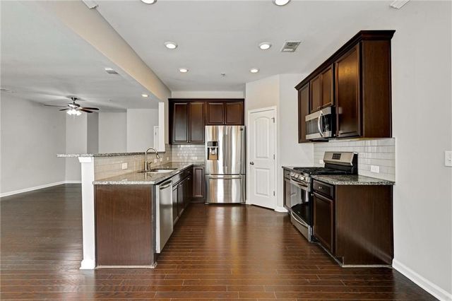 1237 Foxcroft Lane E, Cumming, GA 30041