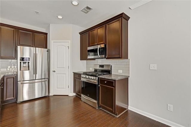 1237 Foxcroft Lane E, Cumming, GA 30041