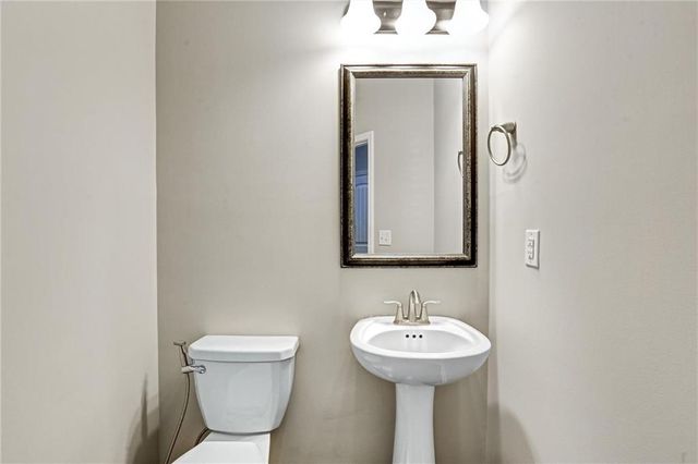 1237 Foxcroft Lane E, Cumming, GA 30041