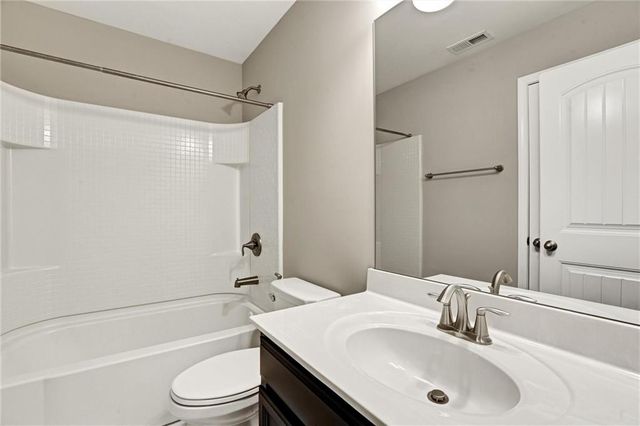 1237 Foxcroft Lane E, Cumming, GA 30041