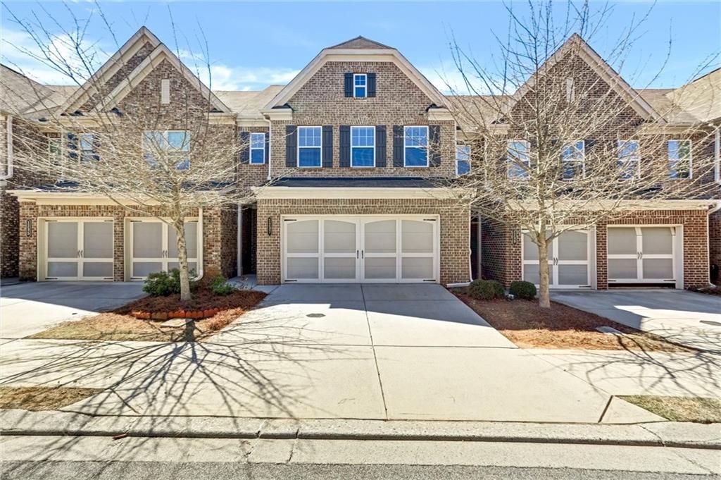 1237 Foxcroft Lane E, Cumming, GA 30041