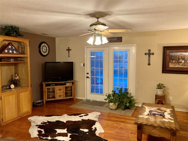 349 Horseshoe Drive, Springtown, TX 76082