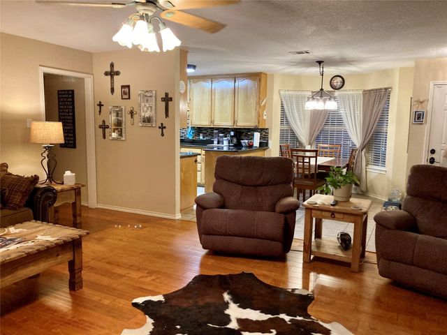 349 Horseshoe Drive, Springtown, TX 76082