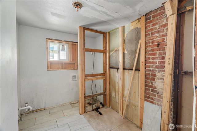 515 W 1st Street, Aberdeen, WA 98520