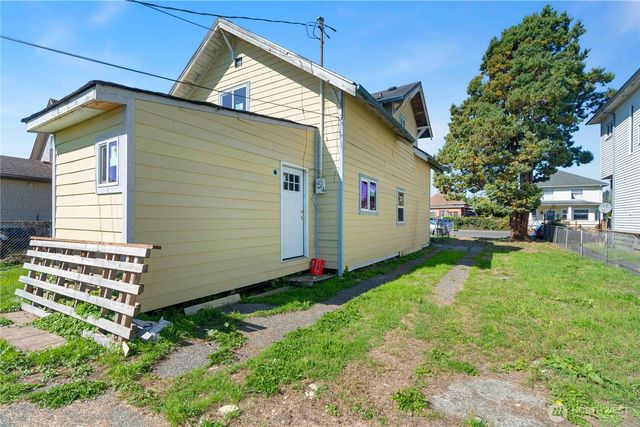 515 W 1st Street, Aberdeen, WA 98520