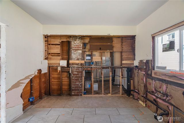 515 W 1st Street, Aberdeen, WA 98520