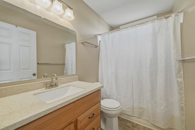 515 HOLLINGSWORTH RD, Woodstock, VA 22664