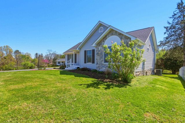 515 HOLLINGSWORTH RD, Woodstock, VA 22664