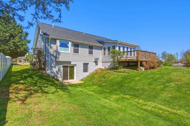 515 HOLLINGSWORTH RD, Woodstock, VA 22664