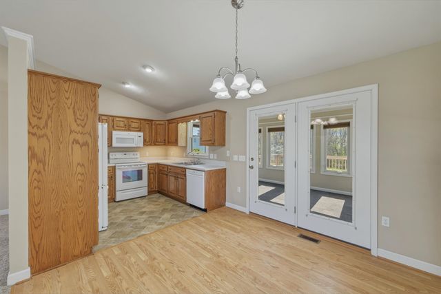 515 HOLLINGSWORTH RD, Woodstock, VA 22664