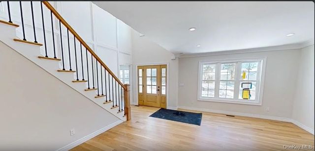 26 Essex Road, Bethpage, NY 11714