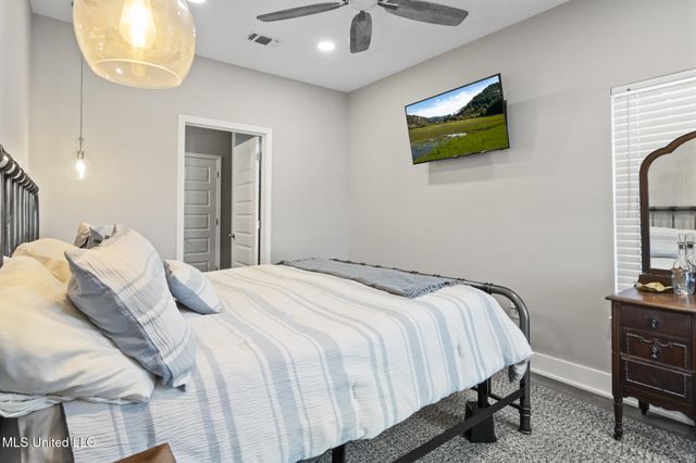 13101 Horseshoe Road, Ocean Springs, MS 39564