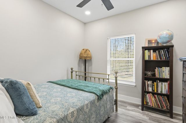 13101 Horseshoe Road, Ocean Springs, MS 39564