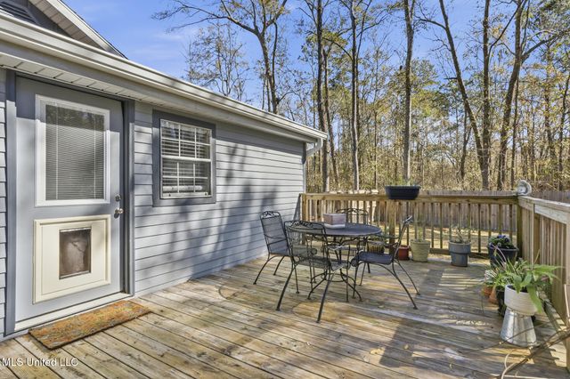 13101 Horseshoe Road, Ocean Springs, MS 39564