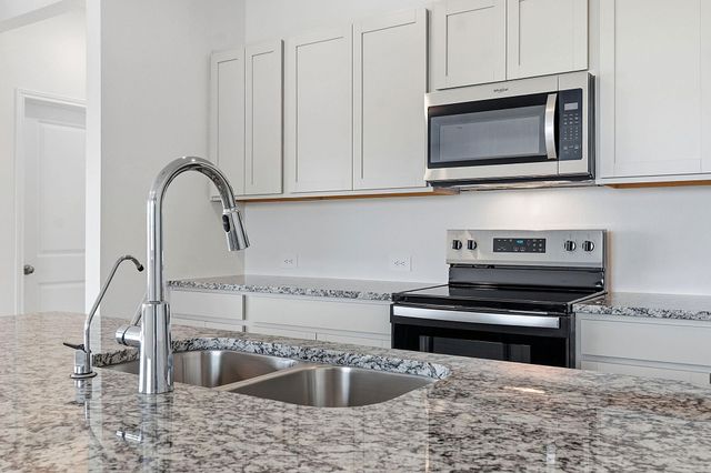 164 Cinnabar LN 5, Kyle, TX 78640
