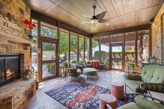 1014 Sunset Bay Court, Granbury, TX 76048