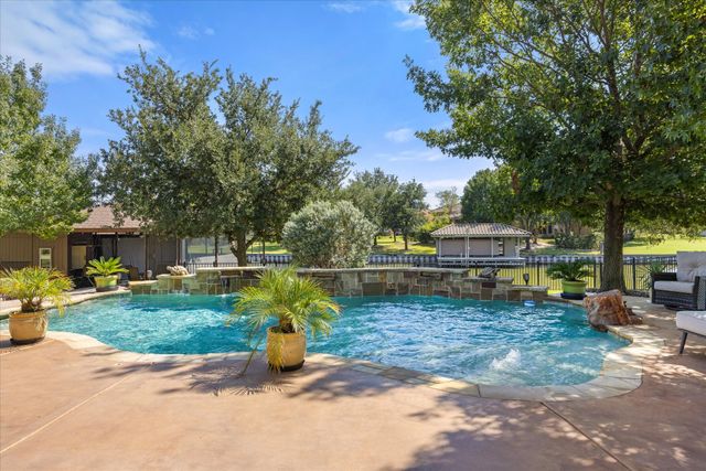 1014 Sunset Bay Court, Granbury, TX 76048