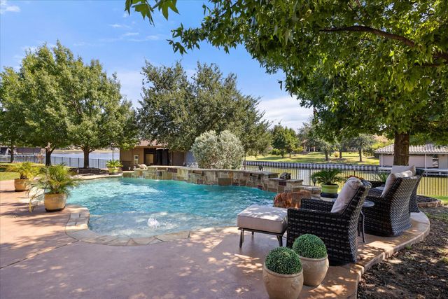 1014 Sunset Bay Court, Granbury, TX 76048