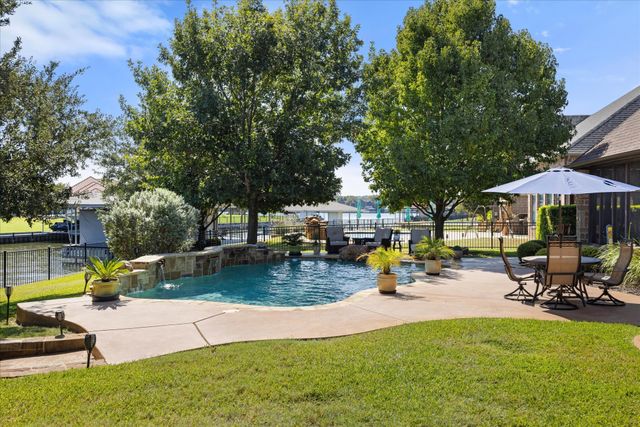 1014 Sunset Bay Court, Granbury, TX 76048