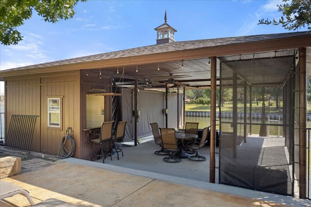 1014 Sunset Bay Court, Granbury, TX 76048