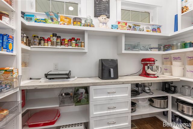 5555 Cannon Meadows Drive NE, Ada, MI 49301