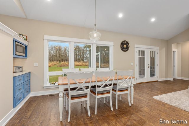 5555 Cannon Meadows Drive NE, Ada, MI 49301