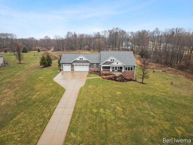 5555 Cannon Meadows Drive NE, Ada, MI 49301
