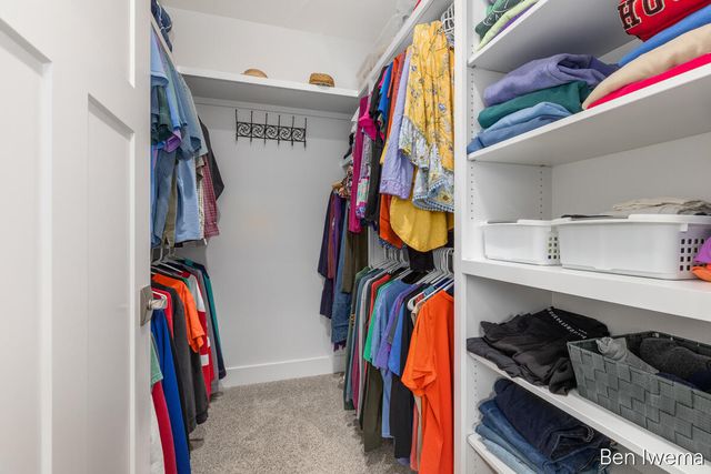 5555 Cannon Meadows Drive NE, Ada, MI 49301