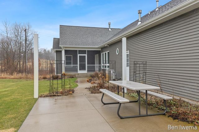 5555 Cannon Meadows Drive NE, Ada, MI 49301