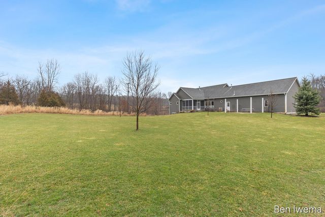 5555 Cannon Meadows Drive NE, Ada, MI 49301