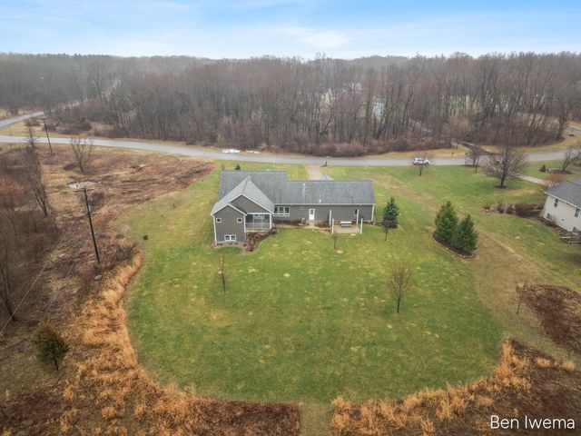 5555 Cannon Meadows Drive NE, Ada, MI 49301