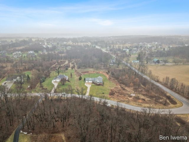5555 Cannon Meadows Drive NE, Ada, MI 49301