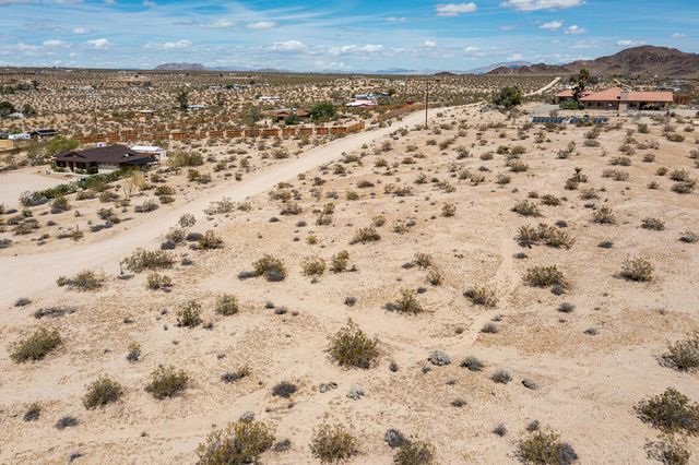 140 Rice Avenue, Joshua Tree, CA 92252