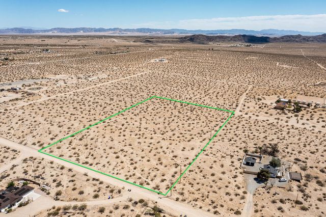 140 Rice Avenue, Joshua Tree, CA 92252