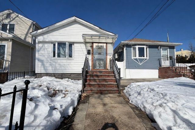 124-17 6th Avenue, College Point, NY 11356
