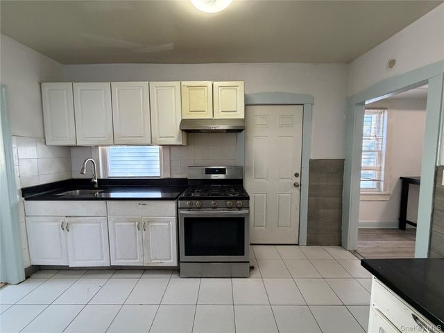 124-17 6th Avenue, College Point, NY 11356