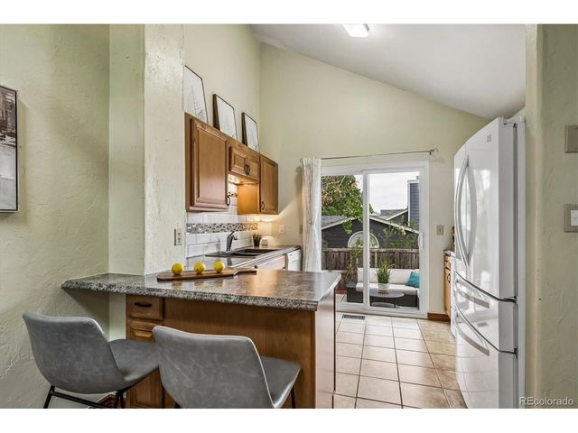 9314 Hickory Cir, Littleton, CO 80126
