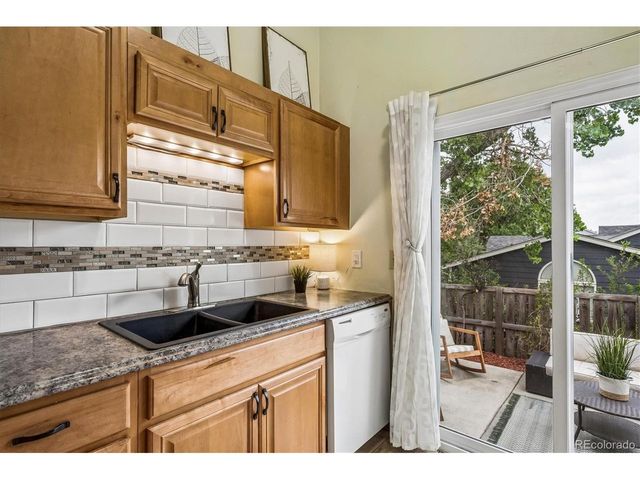 9314 Hickory Cir, Littleton, CO 80126