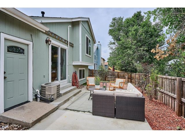 9314 Hickory Cir, Littleton, CO 80126