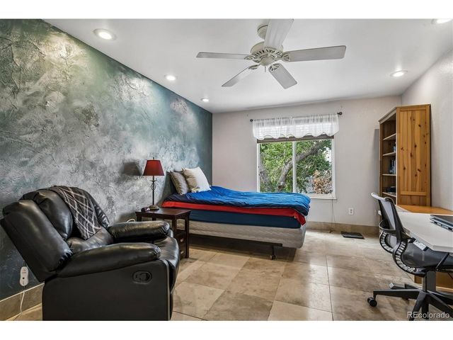 9314 Hickory Cir, Littleton, CO 80126