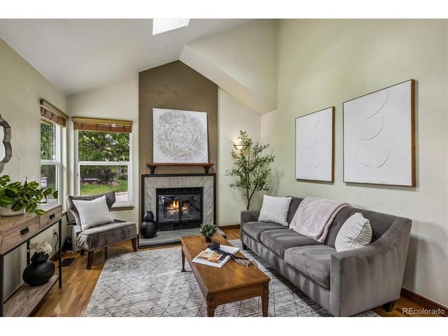 9314 Hickory Cir, Littleton, CO 80126