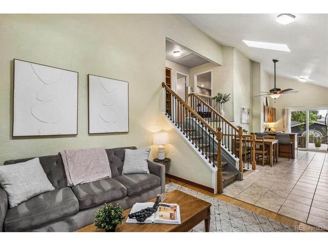 9314 Hickory Cir, Littleton, CO 80126