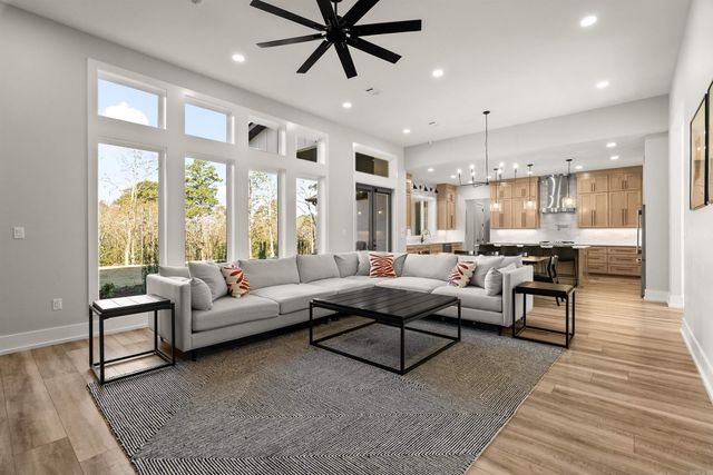 3915 Orchard Lane, Conway, AR 72034