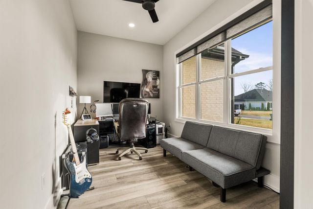 3915 Orchard Lane, Conway, AR 72034